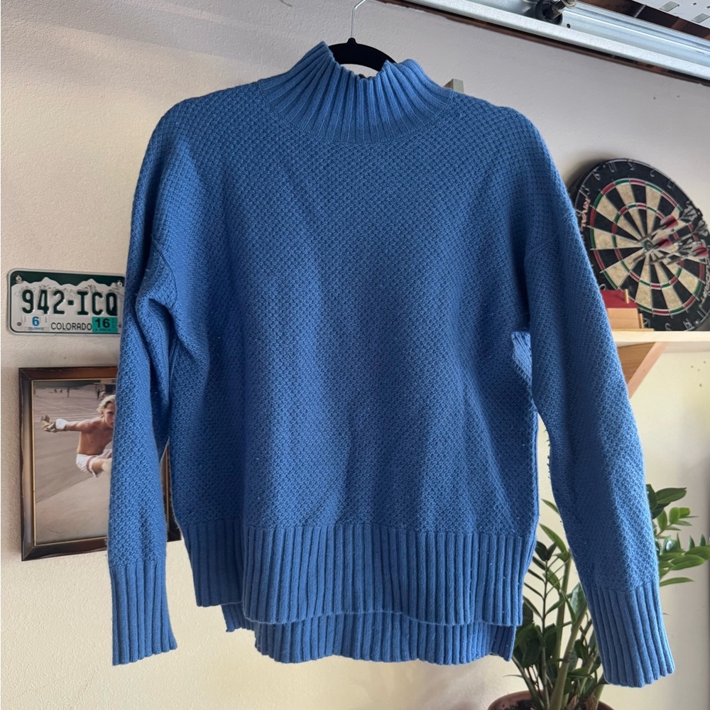 Everlane Recycled Cashmere Sweater